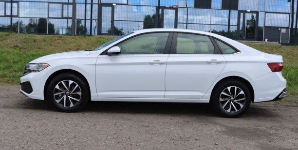 Volkswagen Jetta 2024 — 4