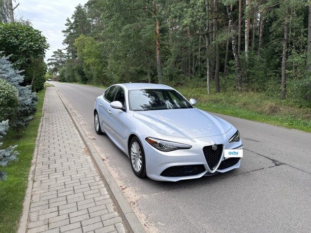 Alfa Romeo Giulia 2022 — 4