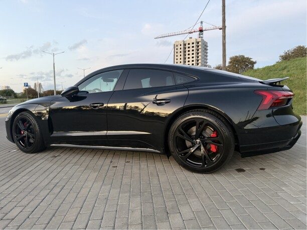 Audi e-tron GT 2022 — 2