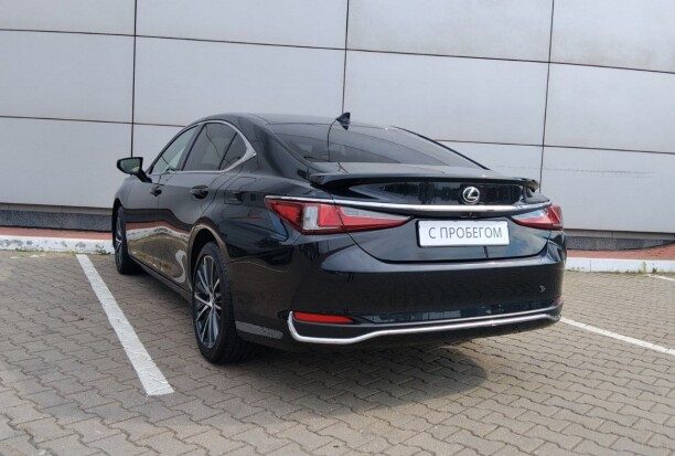 Lexus ES 2022 — 2