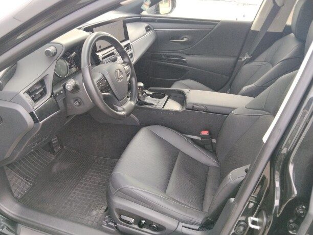 Lexus ES 2022 — 5