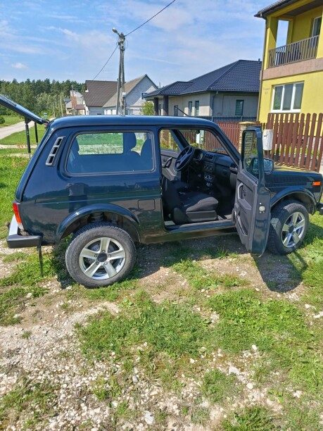 Lada 2121 Нива 2024 — 4