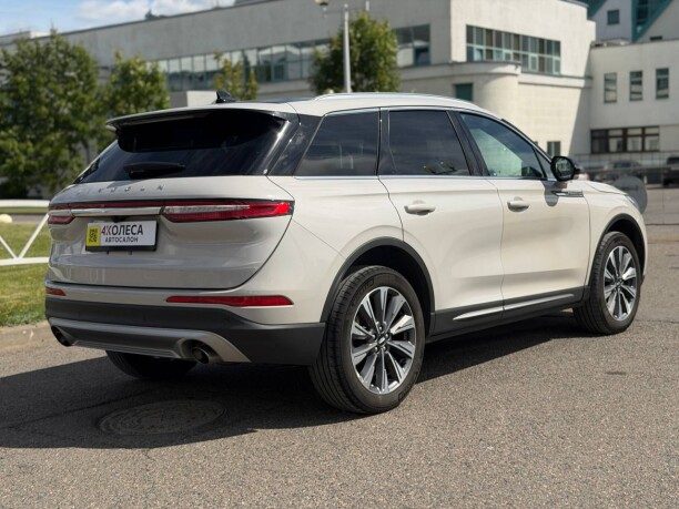 Lincoln Corsair 2022 — 4
