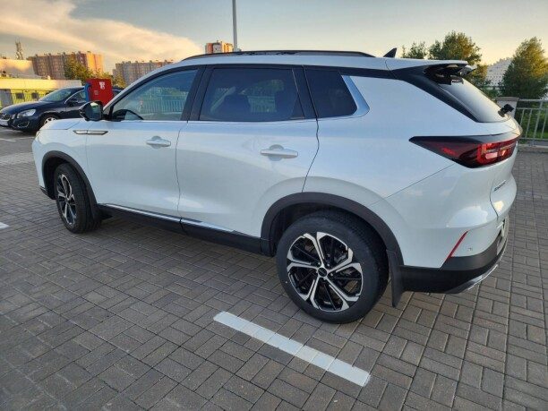 Dongfeng Aeolus Huge 2024 — 4