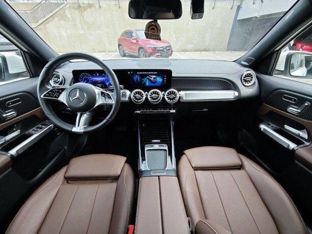 Mercedes-Benz EQB 2024 — 3