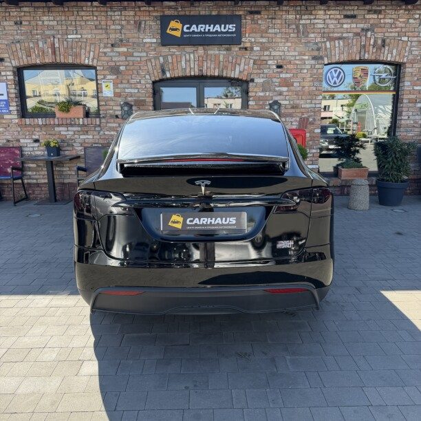 Tesla Model X 2022 — 2