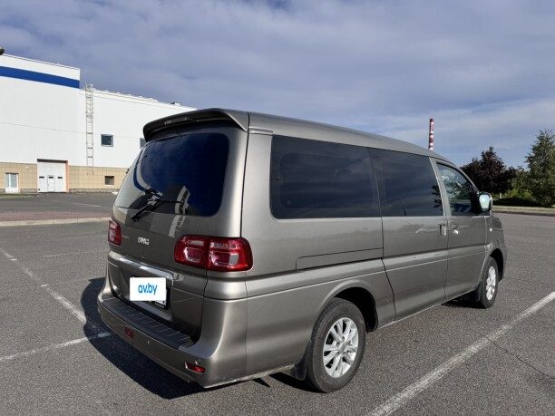 BMG M5 2025 — 4