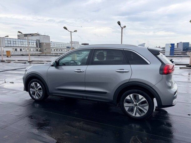 Kia Niro 2022 — 2