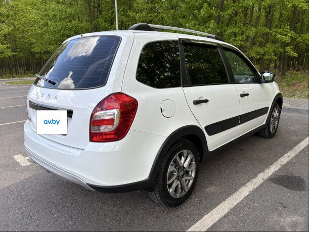 Lada Granta 2023 — 4