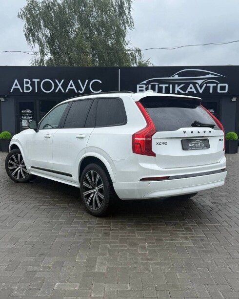Volvo XC90 2023 — 2