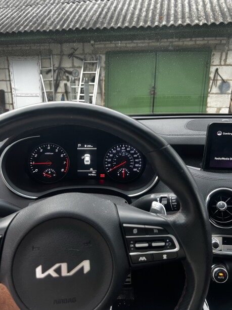 Kia Stinger 2022 — 5