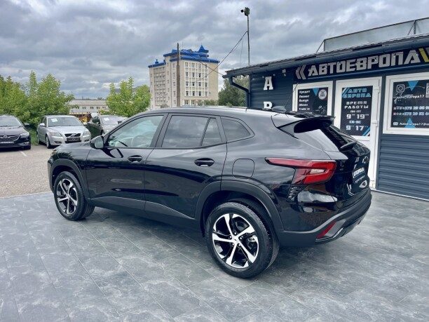 Chevrolet Trax 2023 — 2