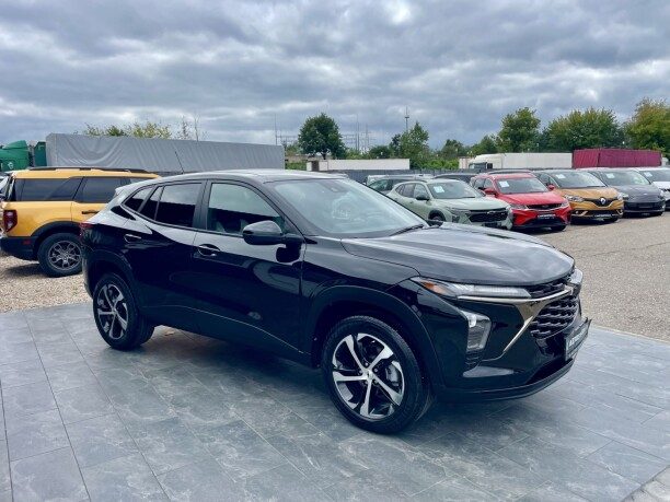 Chevrolet Trax 2023 — 4