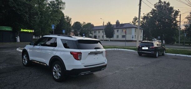 Ford Explorer 2022 — 2