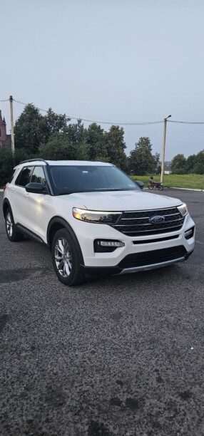 Ford Explorer 2022 — 3