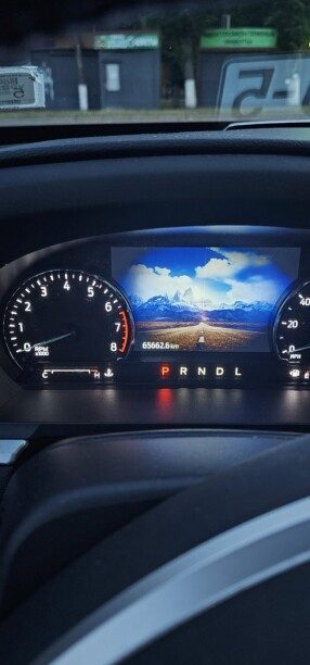 Ford Explorer 2022 — 4