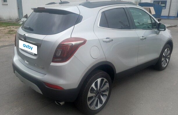 Buick Encore 2022 — 4