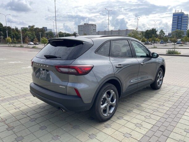 Ford Escape 2025 — 2