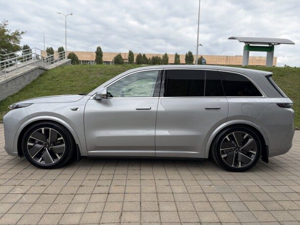 Li Auto L8 2025 — 5