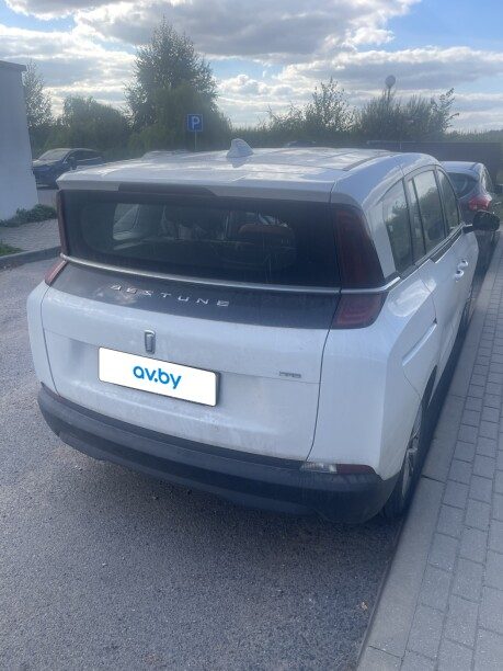 FAW Bestune NAT 2025 — 2