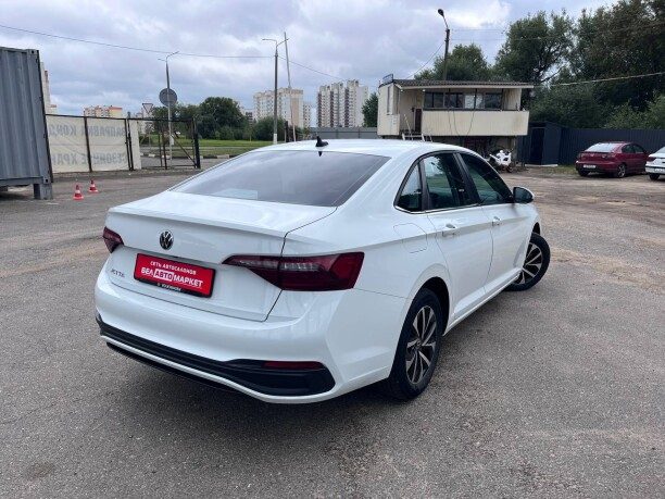 Volkswagen Jetta 2022 — 2