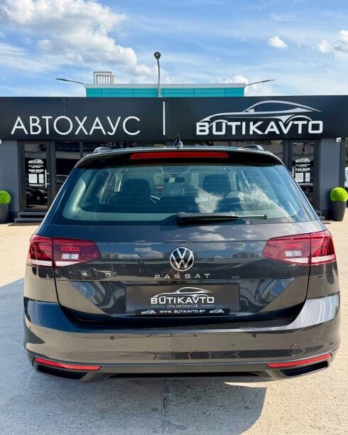 Volkswagen Passat 2022 — 2