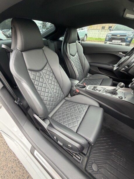 Audi TT 2022 — 3