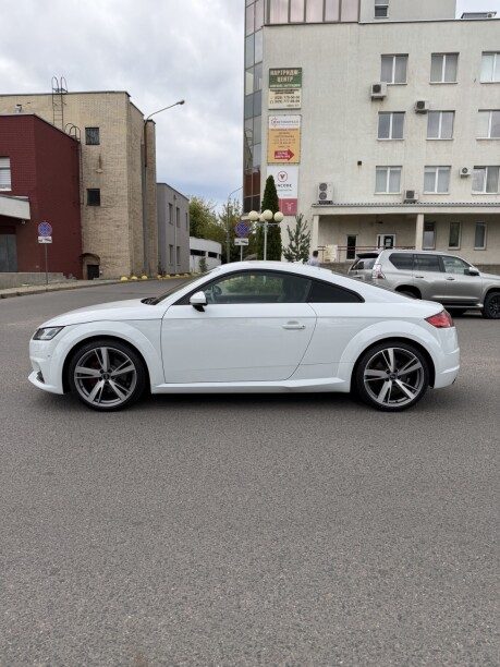 Audi TT 2022 — 4