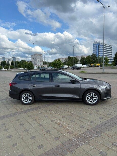 Ford Focus 2022 — 2