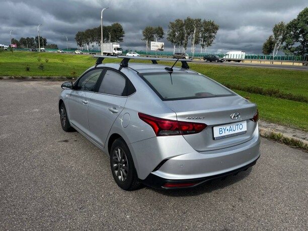 Hyundai Accent 2022 — 2