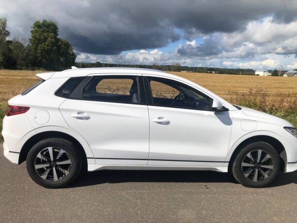 BYD E2 2024 — 4