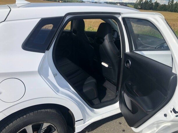 BYD E2 2024 — 5