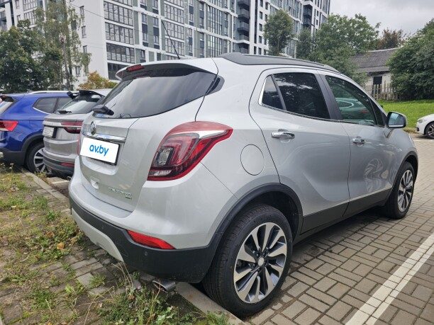 Buick Encore 2022 — 2