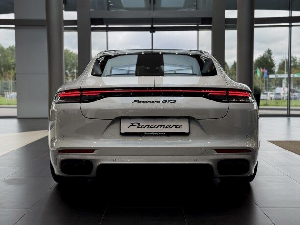 Porsche Panamera 2023 — 4