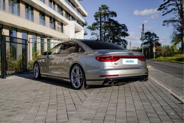 Audi S8 2022 — 5