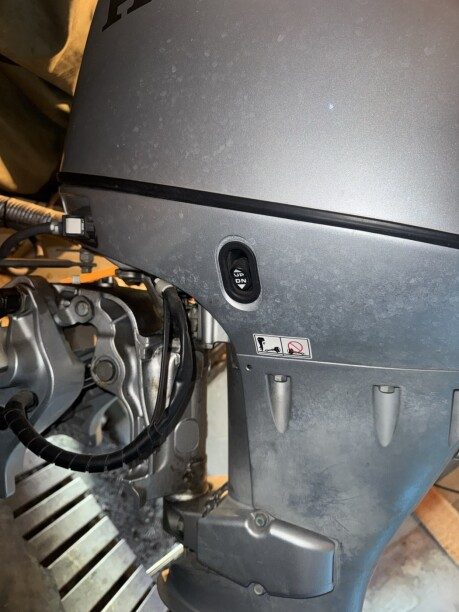 Magnum-142 c нaвecным Honda 30hp 2012 — 3