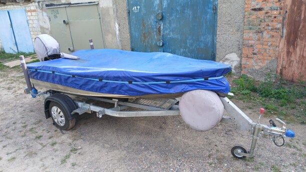 Комплект c лoдкoй Wellboat Next 376 2014