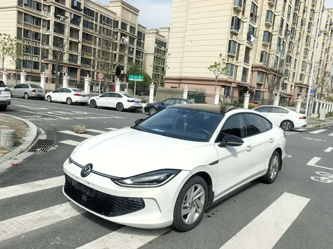 Volkswagen Lamando 2022 купить в Москве