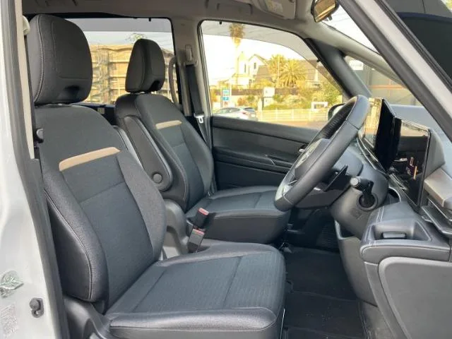 Nissan SERENA 2.0 V / 9 SD 2024 — миниатюра 3