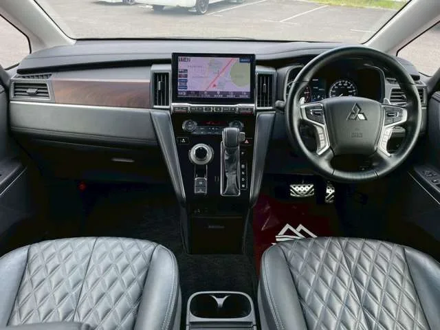 Mitsubishi Delica D:5 2.2 P 4WD ALPINE 2024 — миниатюра 2