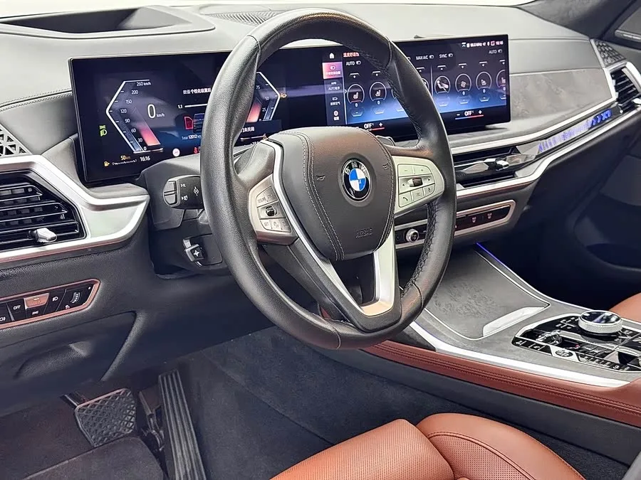 BMW X7 2023 xDrive40i Exclusive Luxury Package 2023 — миниатюра 4