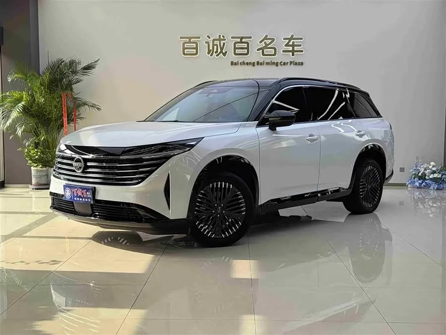 Nissan Pathfinder 2025