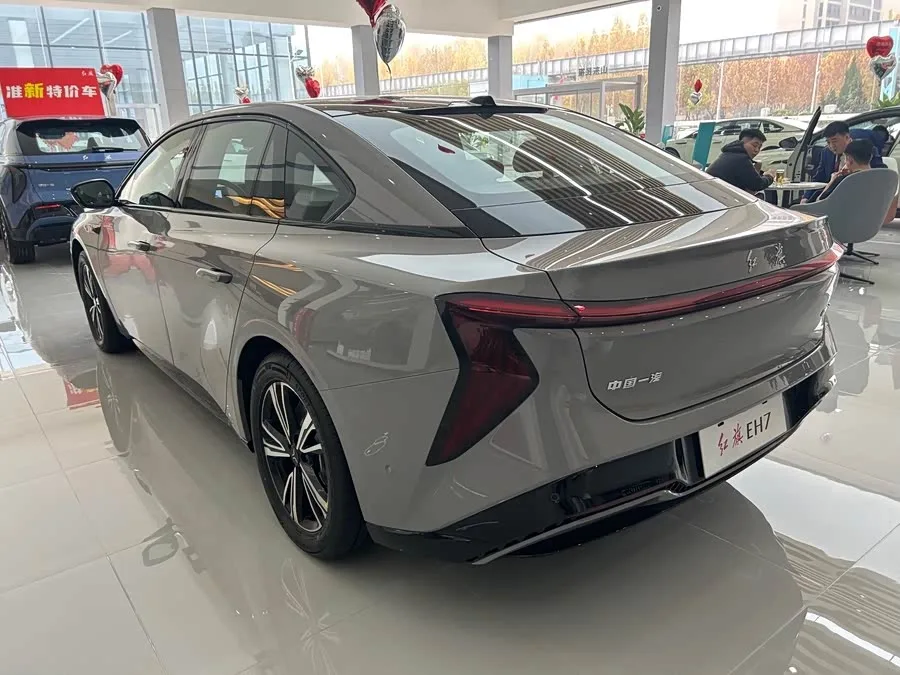 Hongqi EH7 Hongqi EH7 2025 600 Smart Edition 2025 — миниатюра 3