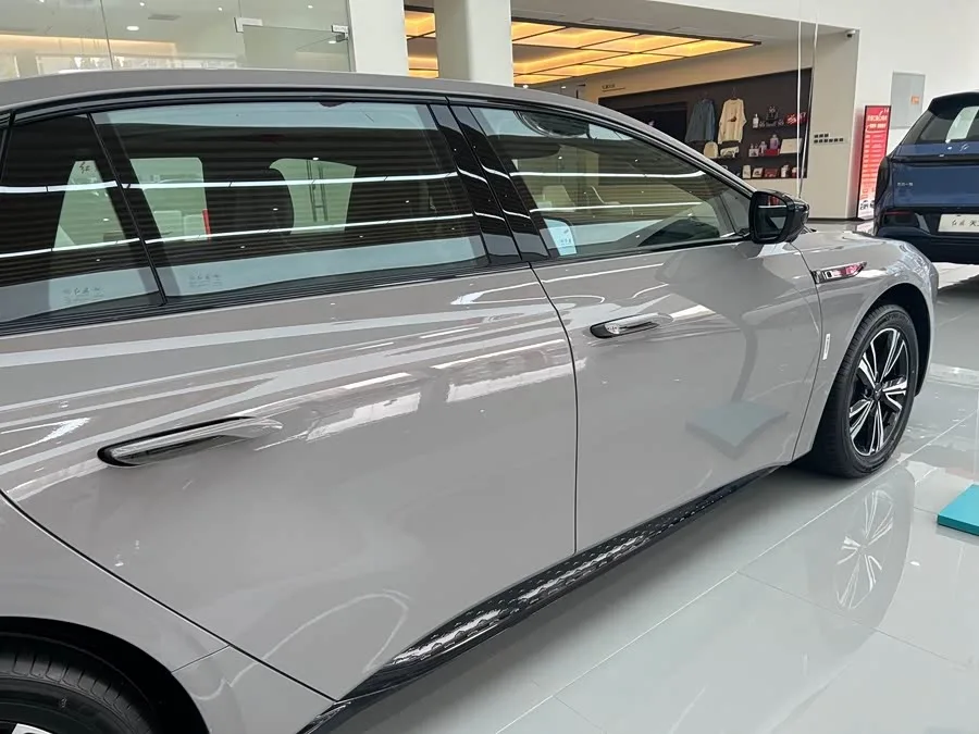 Hongqi EH7 Hongqi EH7 2025 600 Smart Edition 2025 — миниатюра 4