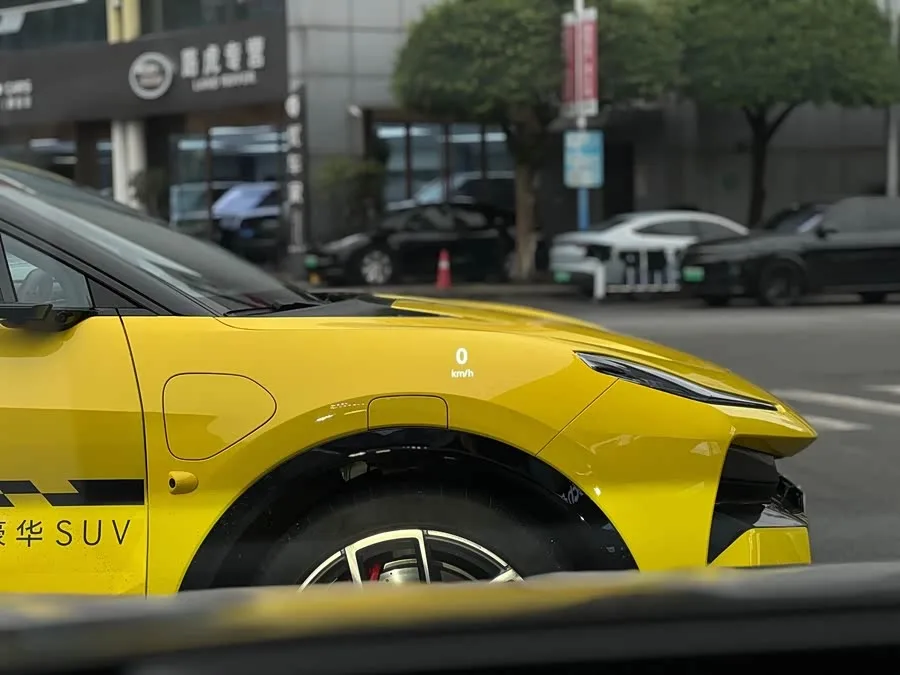 Lotus ELETRE Eletre 2023 Eletre R+ 2024 — миниатюра 4