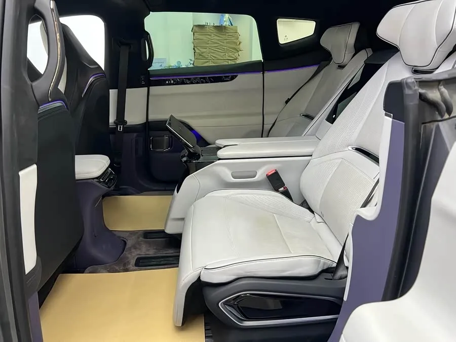 HiPhi X HiPhi X 2021 flagship version 4-seater 2022 — миниатюра 3