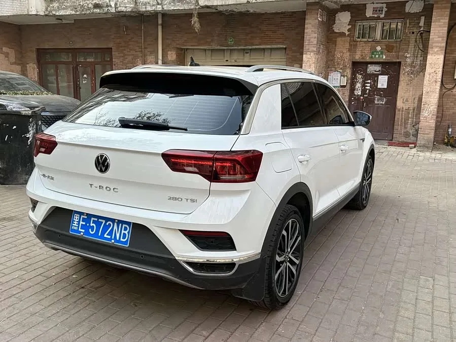 Volkswagen T-ROC T-ROC 2022 280TSI DSG 2WD Comfort PLUS 2022 — миниатюра 3