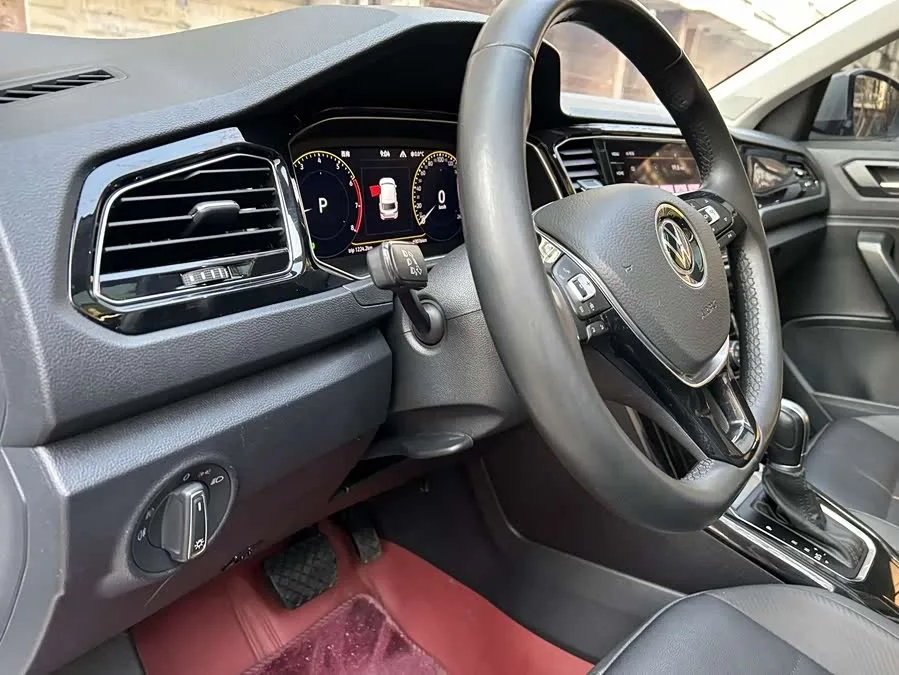 Volkswagen T-ROC T-ROC 2022 280TSI DSG 2WD Comfort PLUS 2022 — миниатюра 4