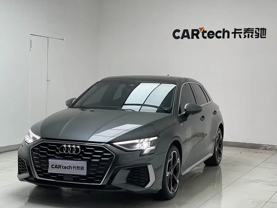 Audi A3 2024 Sportback 35 TFSI luxury sports model 2024 — миниатюра 4