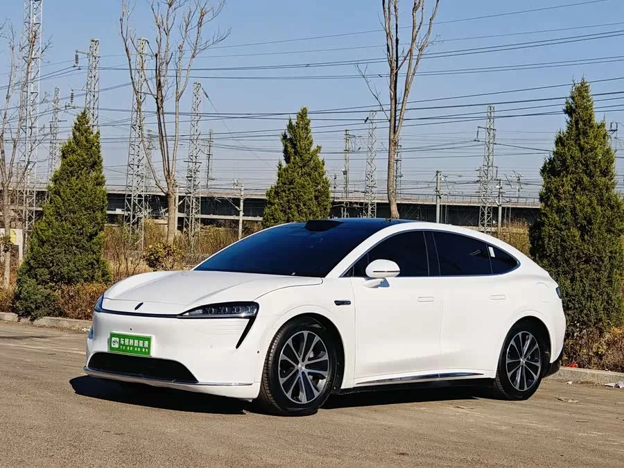 Smart world R7 Zhijie R7 2024 pure electric 802km Max 2025 — фото 1, купить с доставкой в Москву